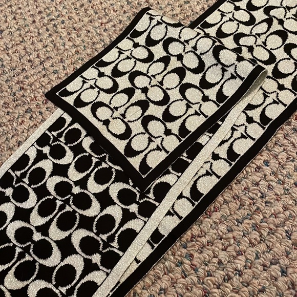 Coach sparkly scarf - Picture 5 of 6